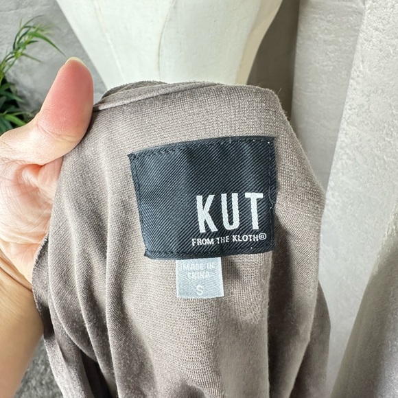 Kut from the Kloth Women’s Suede Drape Jacket Taupe Sz S - Picture 3 of 12